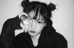霸气女生头像超拽冷酷黑白,女生头像的独特魅力