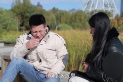 美女一直放屁,美女网红因放屁过多意外走红，揭秘“卖屁”背后的故事